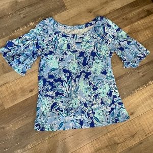 Lilly Pulitzer size medium lula ruffle top- excellent like new condition